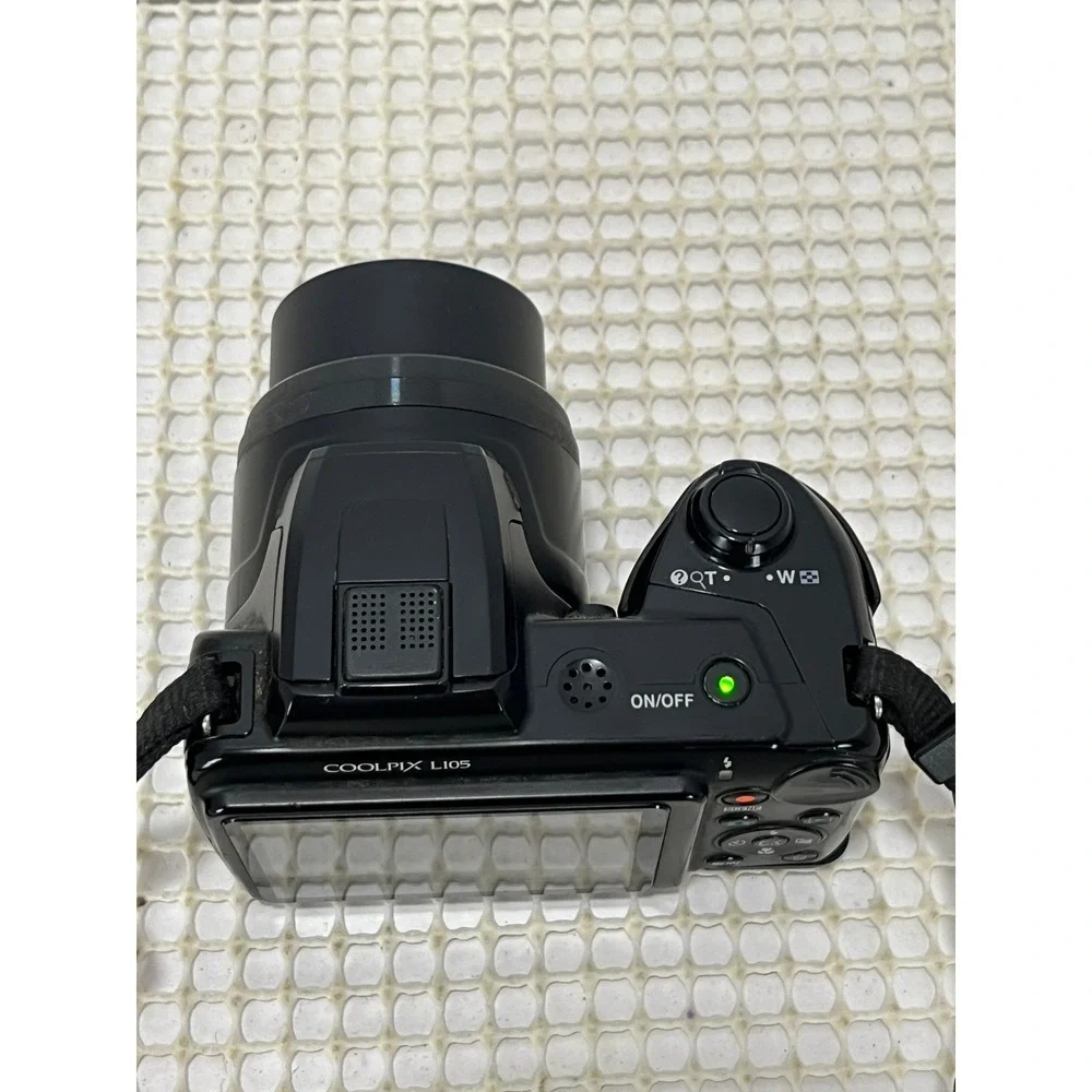 Nikon Coolpix‎ L105 Digital Camera 12MP Black Flawed